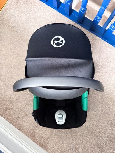 Cybex Aton B2 R129 Car Seat with ISOFix Base One - Volcano Black