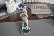 Mercat figurine