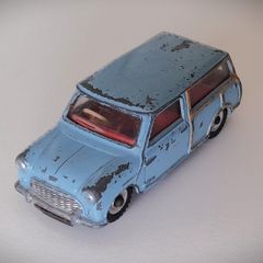 Diecast Vintage Dinky Toys Austin Se7en Countryman - Fair to Good Original Condition/No Box