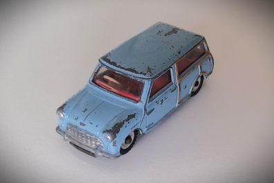 Diecast Vintage Dinky Toys Austin Se7en Countryman - Fair to Good Original Condition/No Box