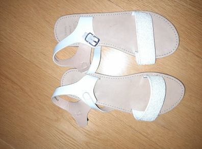 Girl' sandals, size 3