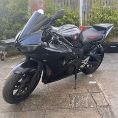 2004 Yamaha R6
