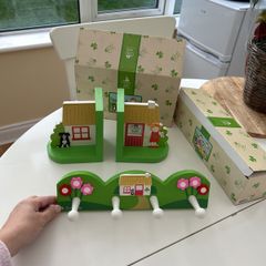 Children book ends and matching coat hook