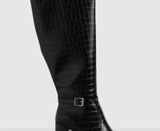 Boohoo brand new still in box   Sz 6