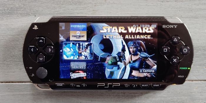 Psp 1004 MODDED 64gb 40 psp games on unit Original Battery