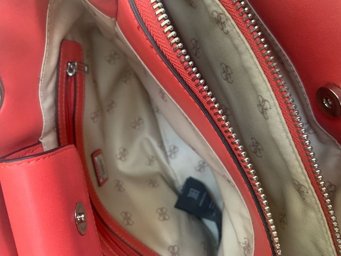 Guess bag