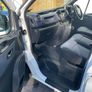 opel vivaro vauxhall Image 8