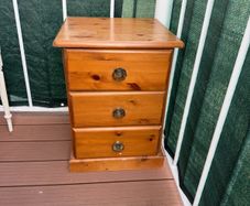 chest with drawers