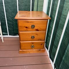 chest with drawers