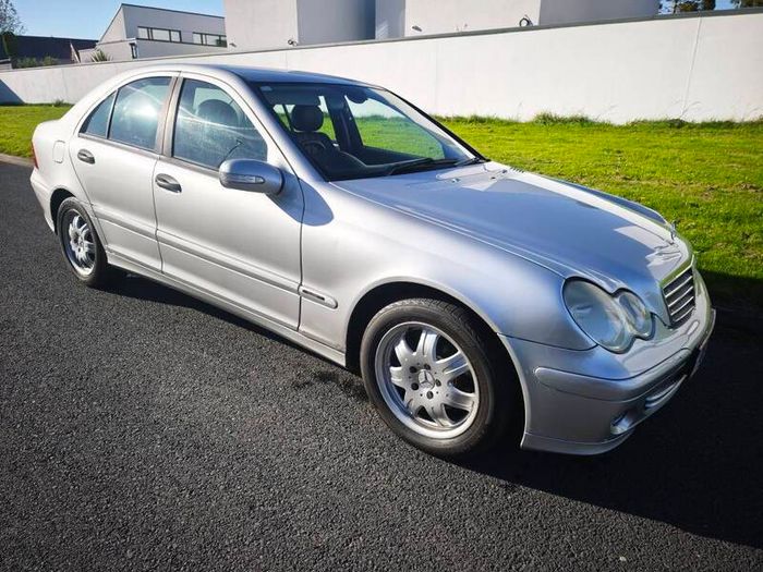 2006 Mercedes-benz C-class