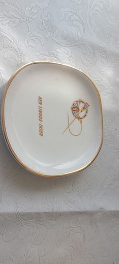 Aer lingus ,arklow ashtray change tray ,hard to come by ,collectors item, arklow ,condition good, sold as seen.