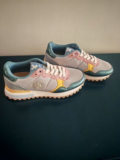 New XTI ladies trainers UK 4