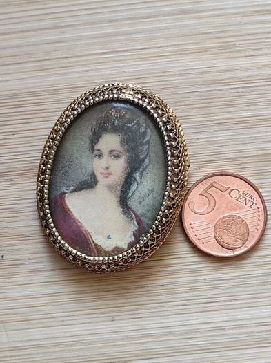 Vintage Florenza brooch
