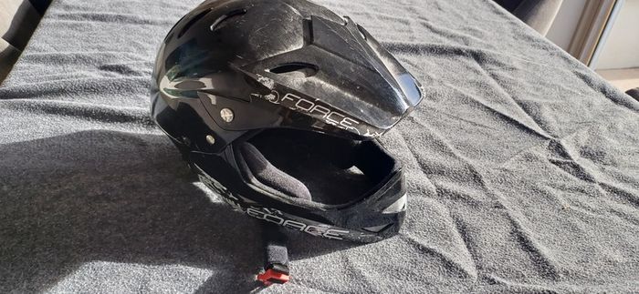 Mountain bike helmet kids size