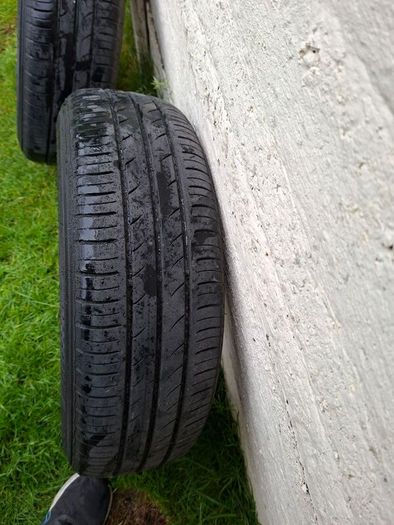 195/65/15 Kumho tyres & alloys