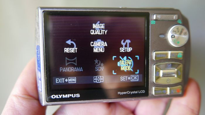 Olympus U1200 Digital Compact Camera 12MP (works well)