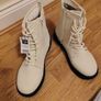 women boots (new) Image 2