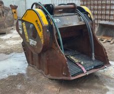 Looking for crushing Bucket