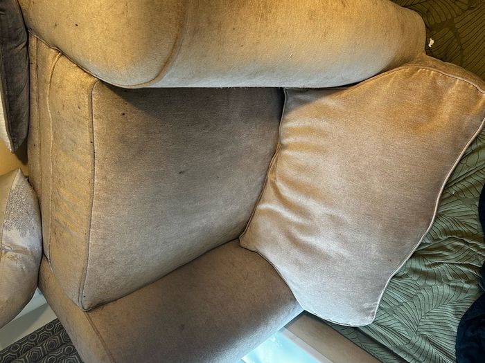 Single sofa
