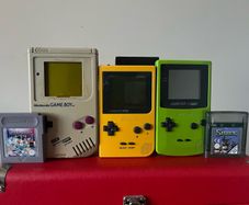 Retro Nintendo Game Boy Trio Bundle - Original DMG-01, Pocket, & Colour + Games