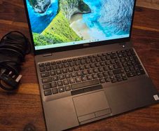 DELL Precision 3550