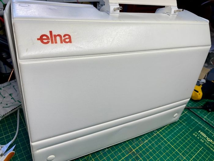 ELNA 5000 Sewing Machine - Just serviced, excellent condition - Made in Switzerland