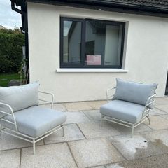 Kave home Mareluz white steel armchairs (2)
