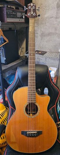 acoustic bass