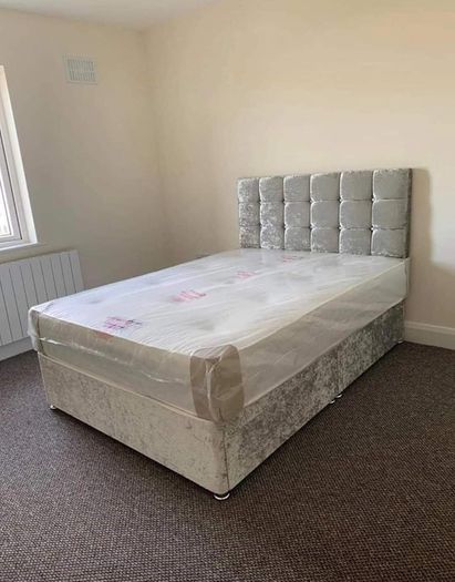 Brand New King size Divan Bed