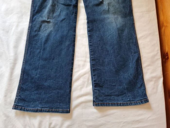 Wrangler bootcut straight Size 36/30 zip fly in excellent condition