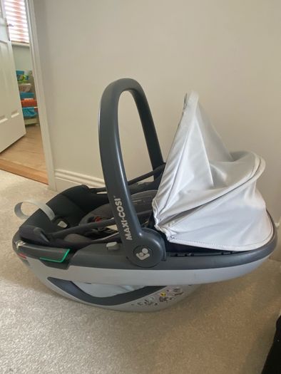 Maxi Cosi Coral Car seat and isofix. READY TO USE