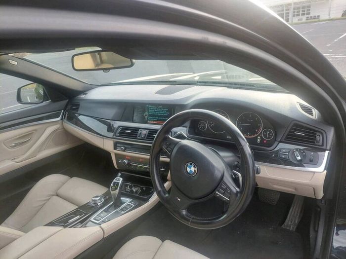 BMW 5-Series 2013 F10 M Performance