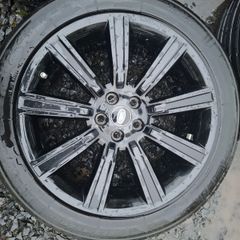 21" Genuine Range Rover Alloys with tyres