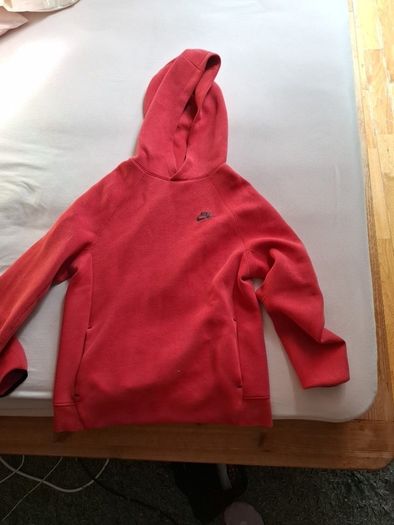 red nike hoodie