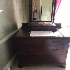 Dressing table