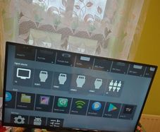 40- inch Cello Android Smart Tv