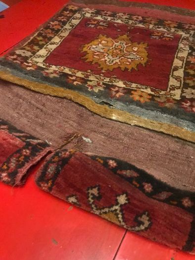 Antique Persien hand loomed saddleback bag
