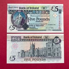 Northern Ireland  5 Pounds  2003.  Unc pick 79d