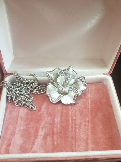 Vintage Flower Pendant