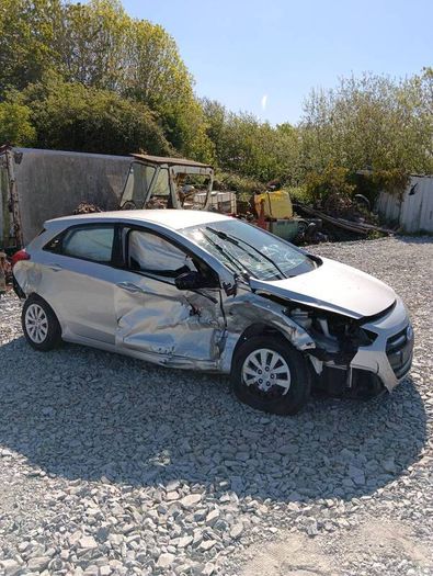 Breaking Hyundai i30 2016 1.6crdi