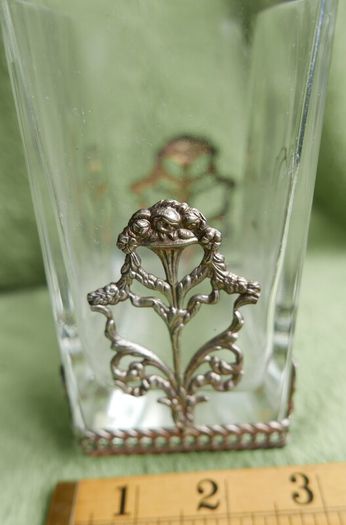 Antique Sterling Silver Handcrafted Square Container With Leaf Applique (glass Slightly Chipped)