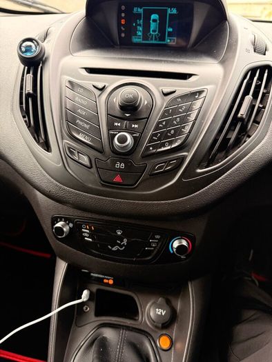 Ford transit courier