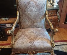Throne Chair