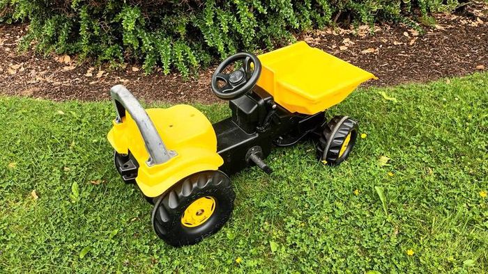 Kids Pedal Tractor Dumper
