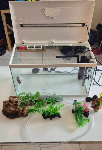 Fish tank 58 litres