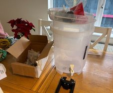 Home Brew Kit and Bottle Capper