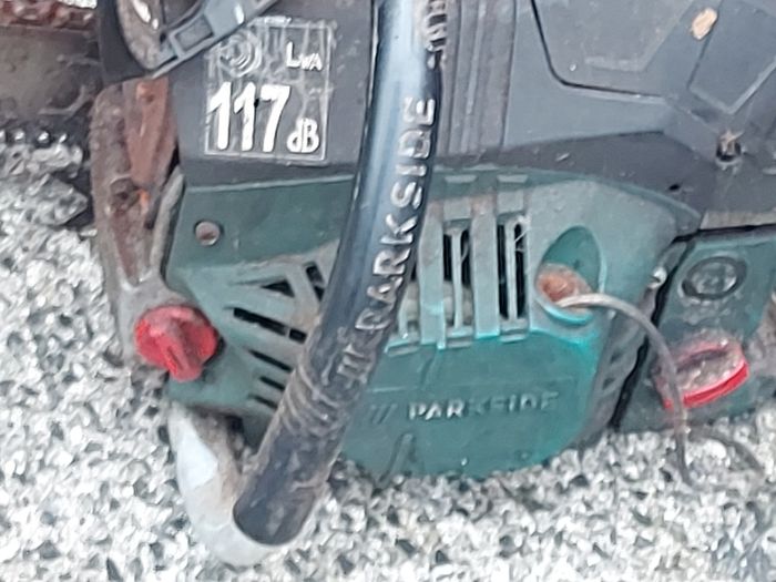 PARKSIDE 117db Petrol Chainsaw, well used but still in very good condition, not tested