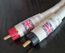 The Missing Link  Link Cryo RCA Interconnects 0.5m Pair