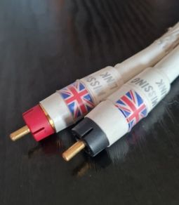 The Missing Link  Link Cryo RCA Interconnects 0.5m Pair