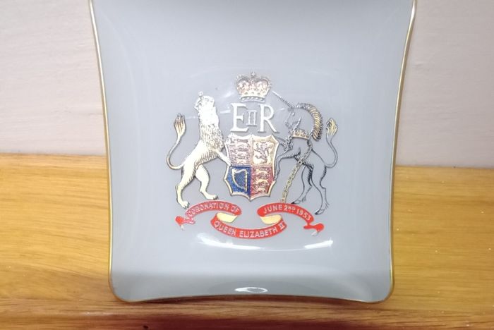 Queen Elizabeth Coronation 1953 Ashtray Trinket Dish